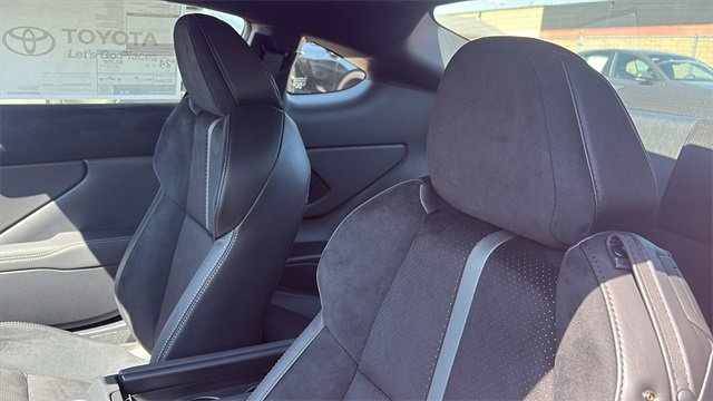 New 2025 Toyota GR86 Premium image 19
