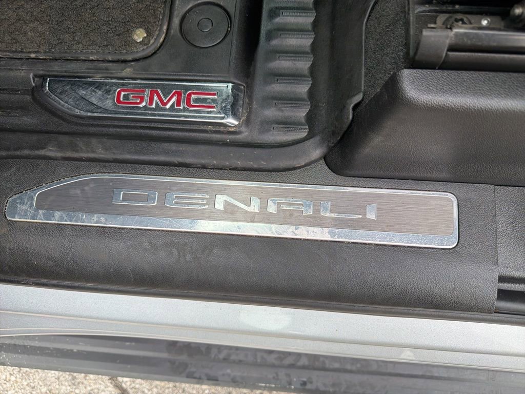 Used 2022 GMC Sierra 3500 Denali w/ Denali Ultimate Package image 21