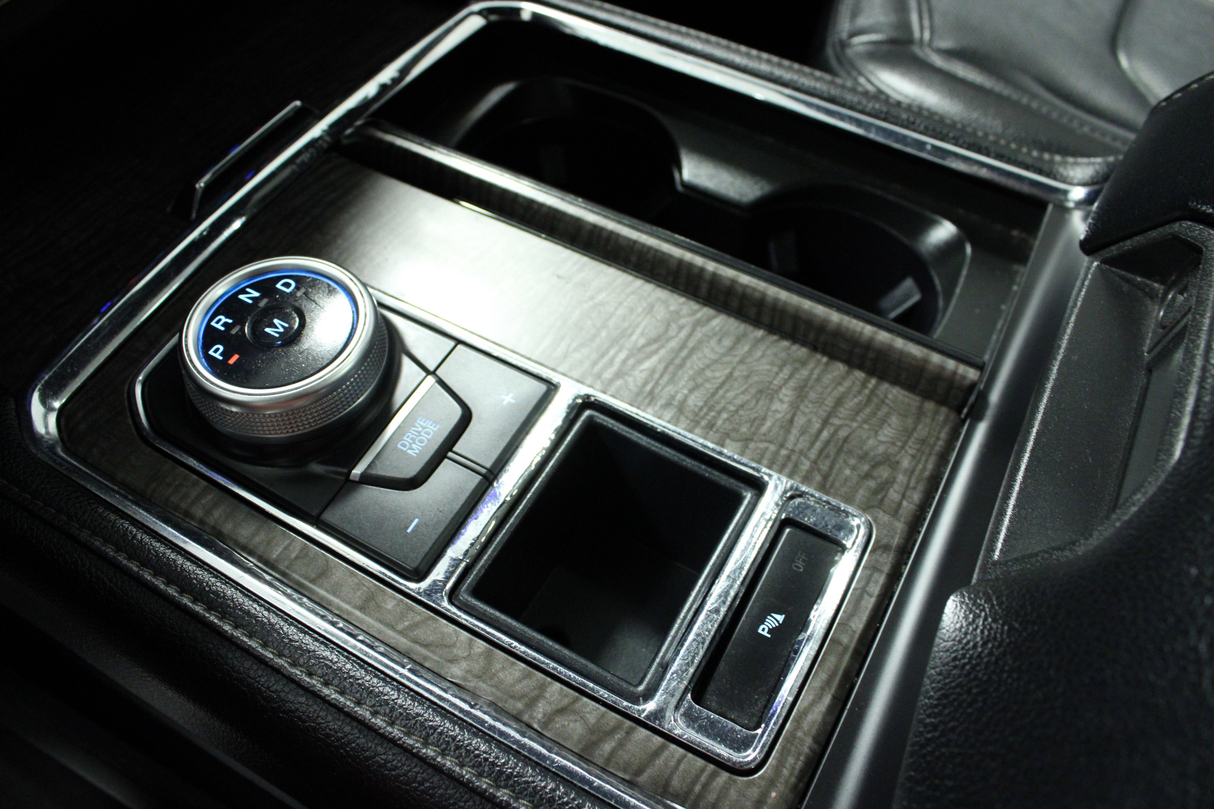 Used 2021 Ford Expedition Max Limited image 24