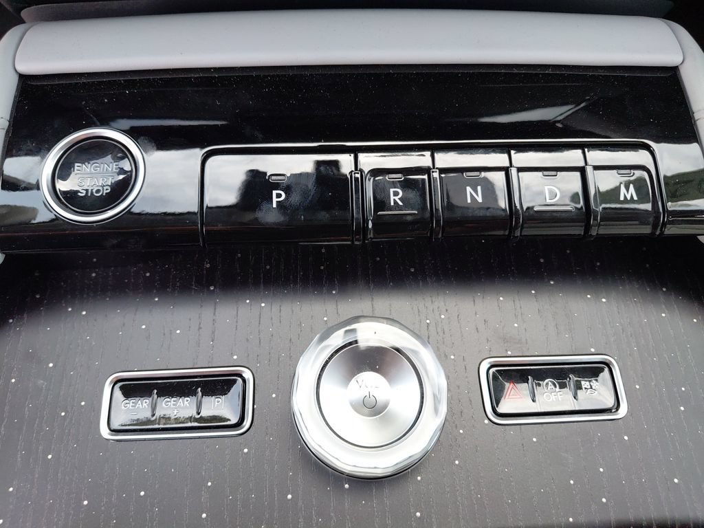 New 2026 Lincoln Navigator L Black Label AWD/4WD image 19