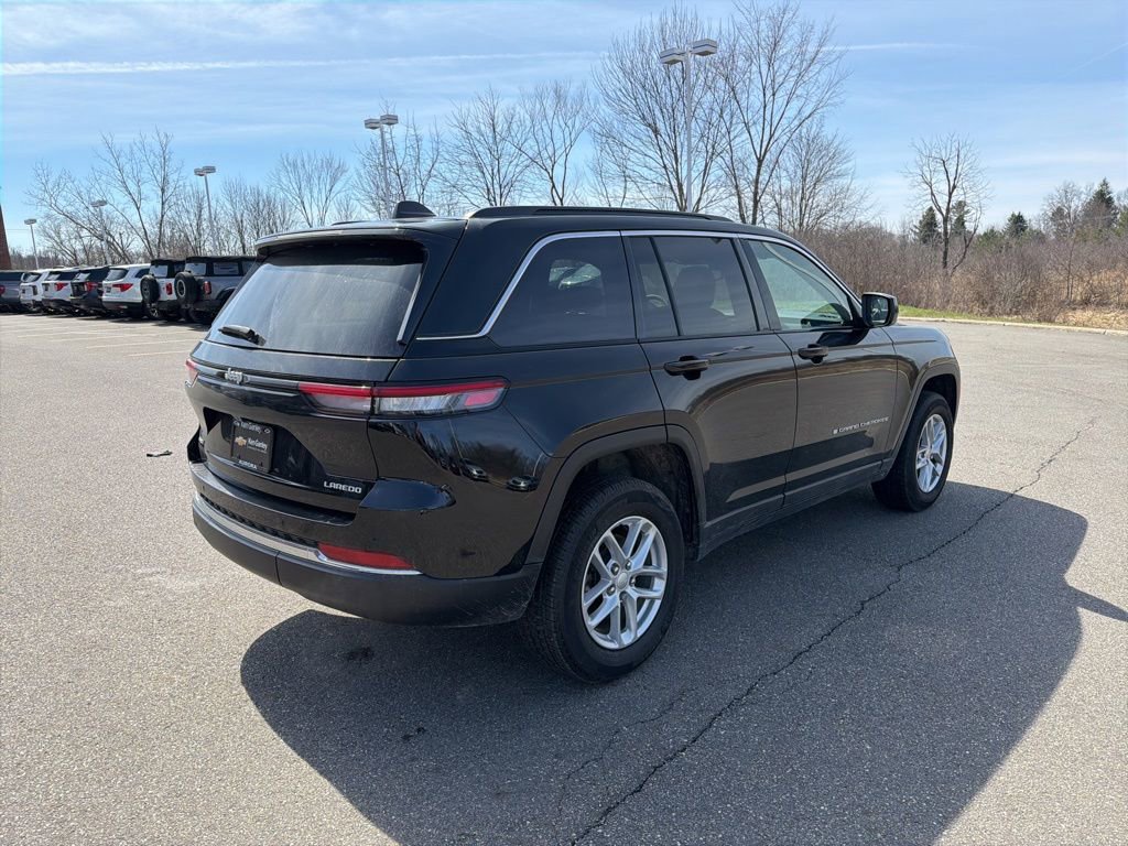Used 2024 Jeep Grand Cherokee Laredo X w/ Luxury Tech Group I image 9