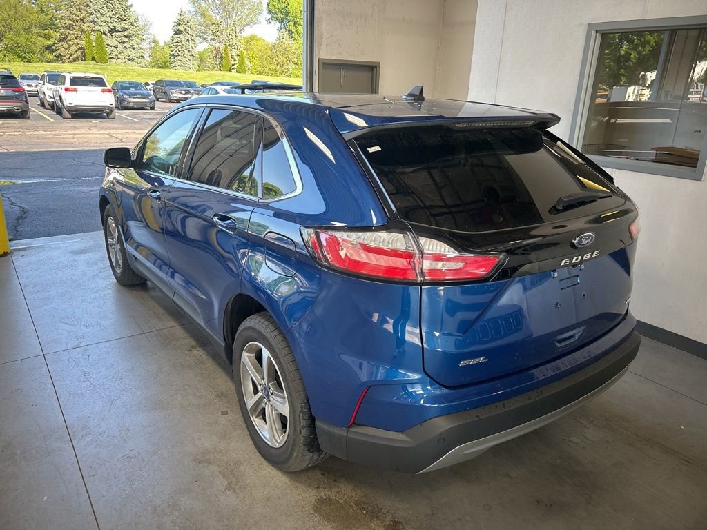 Certified 2022 Ford Edge SEL w/ Convenience Package AWD/4WD image 6