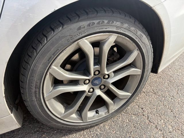 Used 2019 Ford Fusion Titanium image 11