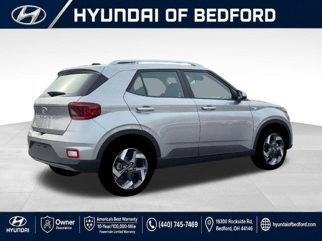 New 2026 Hyundai Venue SEL FWD image 9