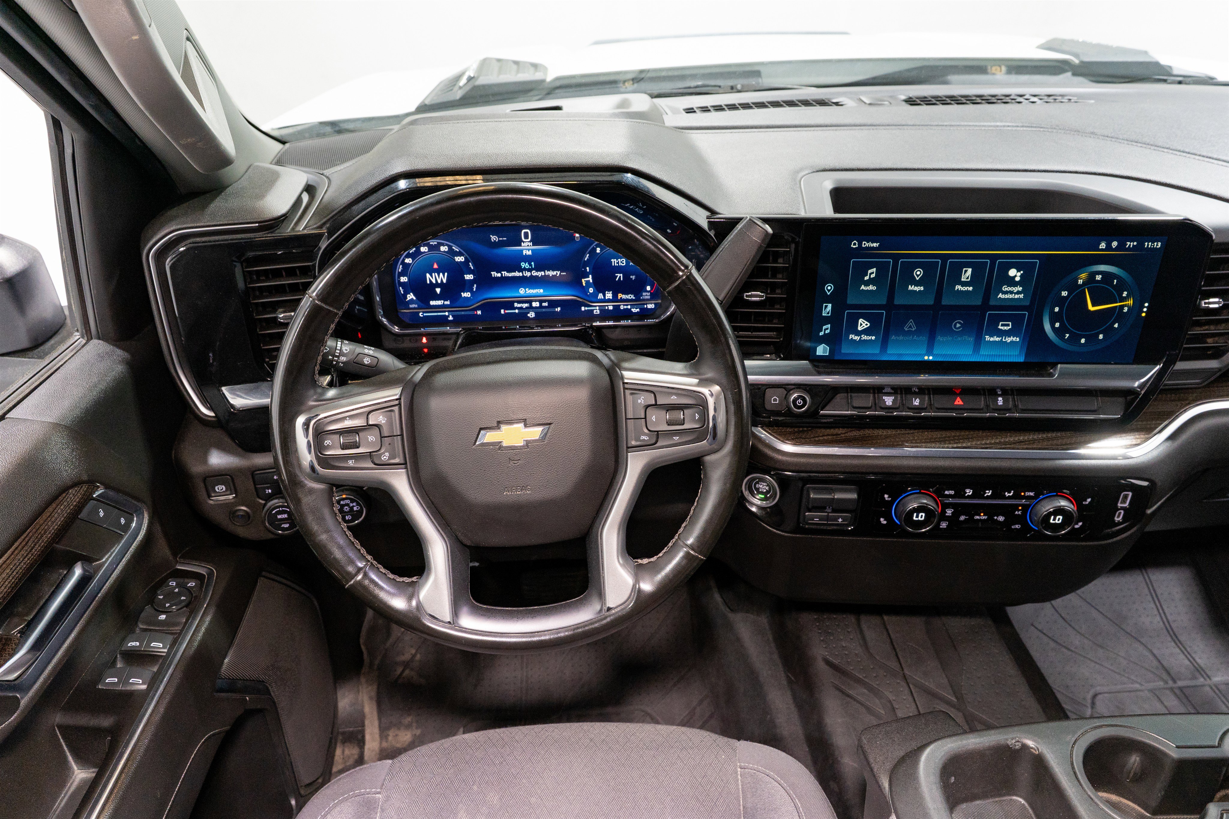 Used 2024 Chevrolet Silverado 2500 LT w/ Convenience Package image 13