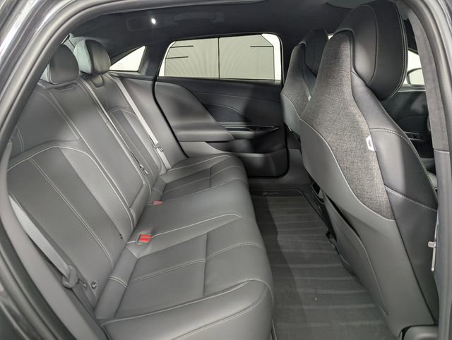 Used 2022 Lucid Air Grand Touring image 23