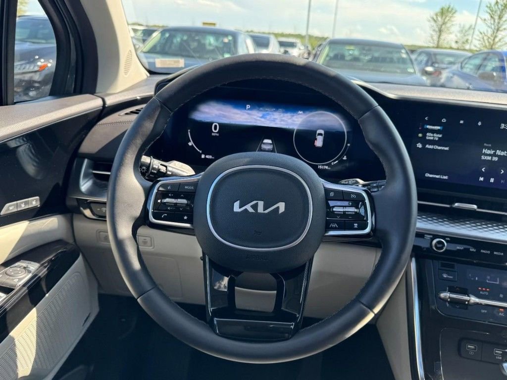 Used 2024 Kia Carnival SX Prestige image 14