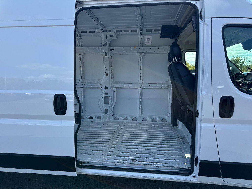 Used 2023 RAM ProMaster 2500 image 14