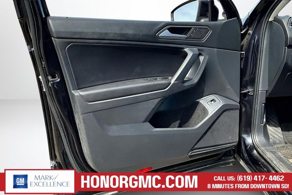 Used 2020 Volkswagen Tiguan SEL image 19