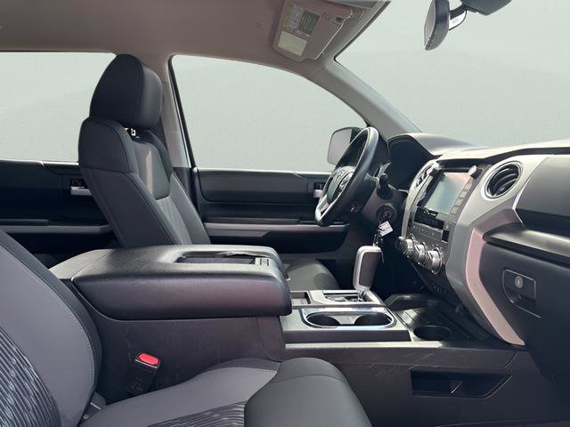 Used 2020 Toyota Tundra SR5 w/ SR5 Upgrade Package AWD/4WD image 10