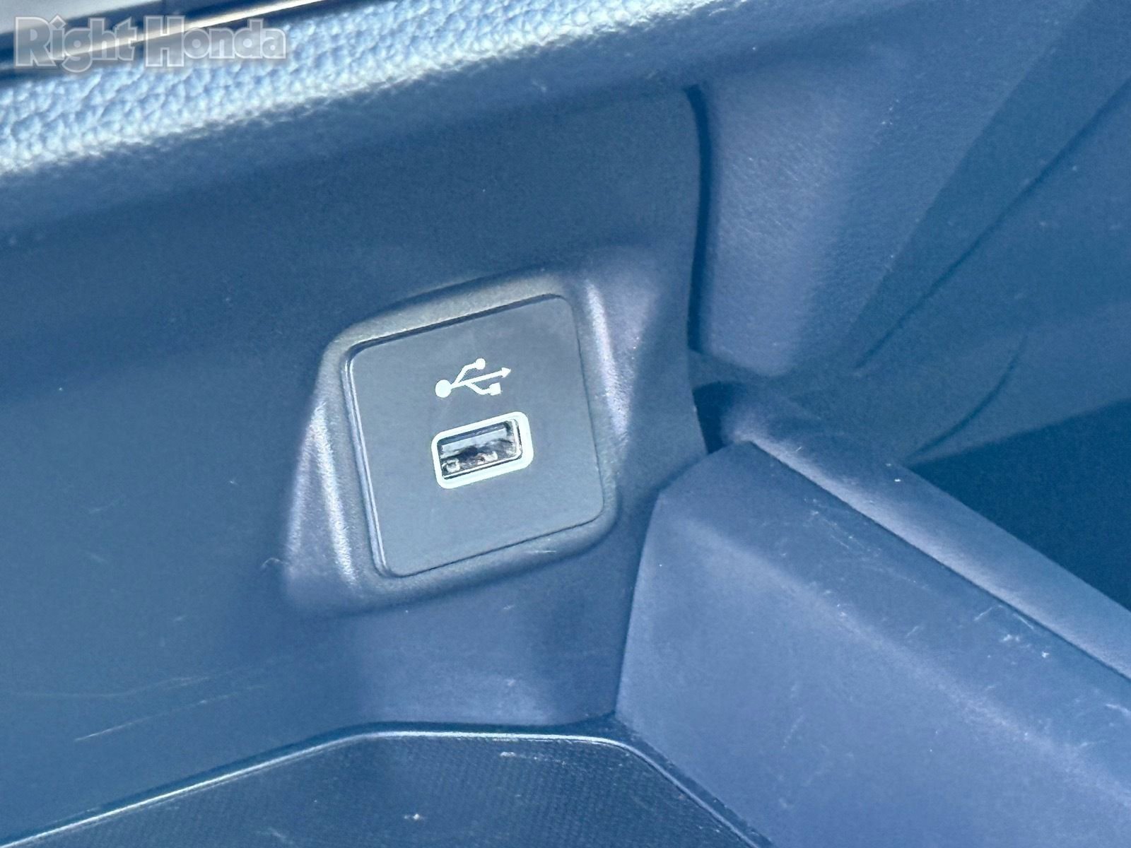Used 2025 Honda HR-V Sport image 23