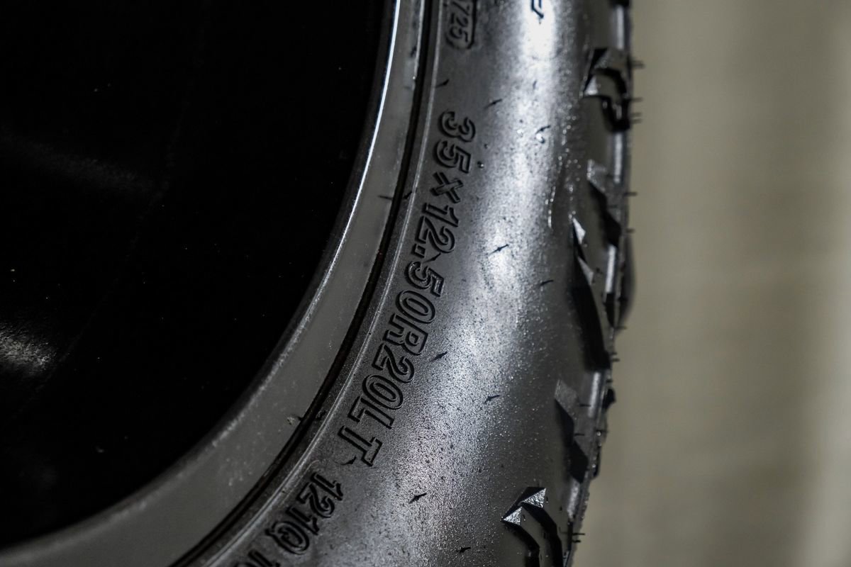 Used 2021 Chevrolet Silverado 3500 High Country w/ Snow Plow Prep/Camper Package image 59