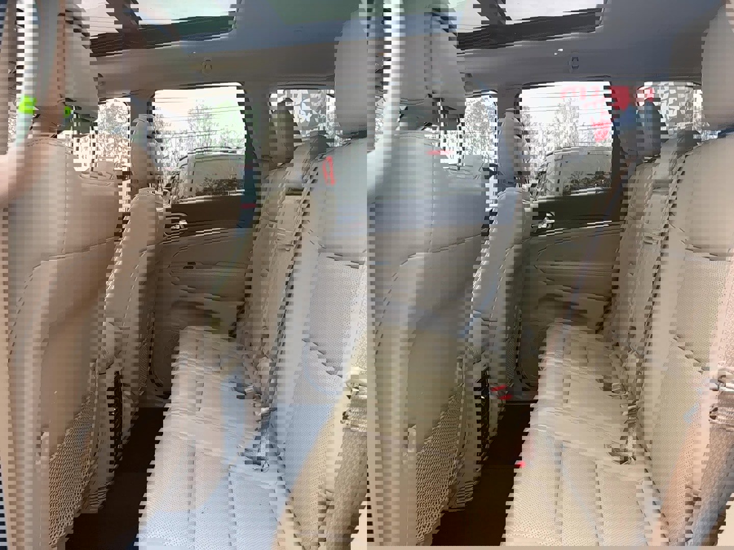 Used 2020 Jeep Grand Cherokee Limited w/ Luxury Group II image 12