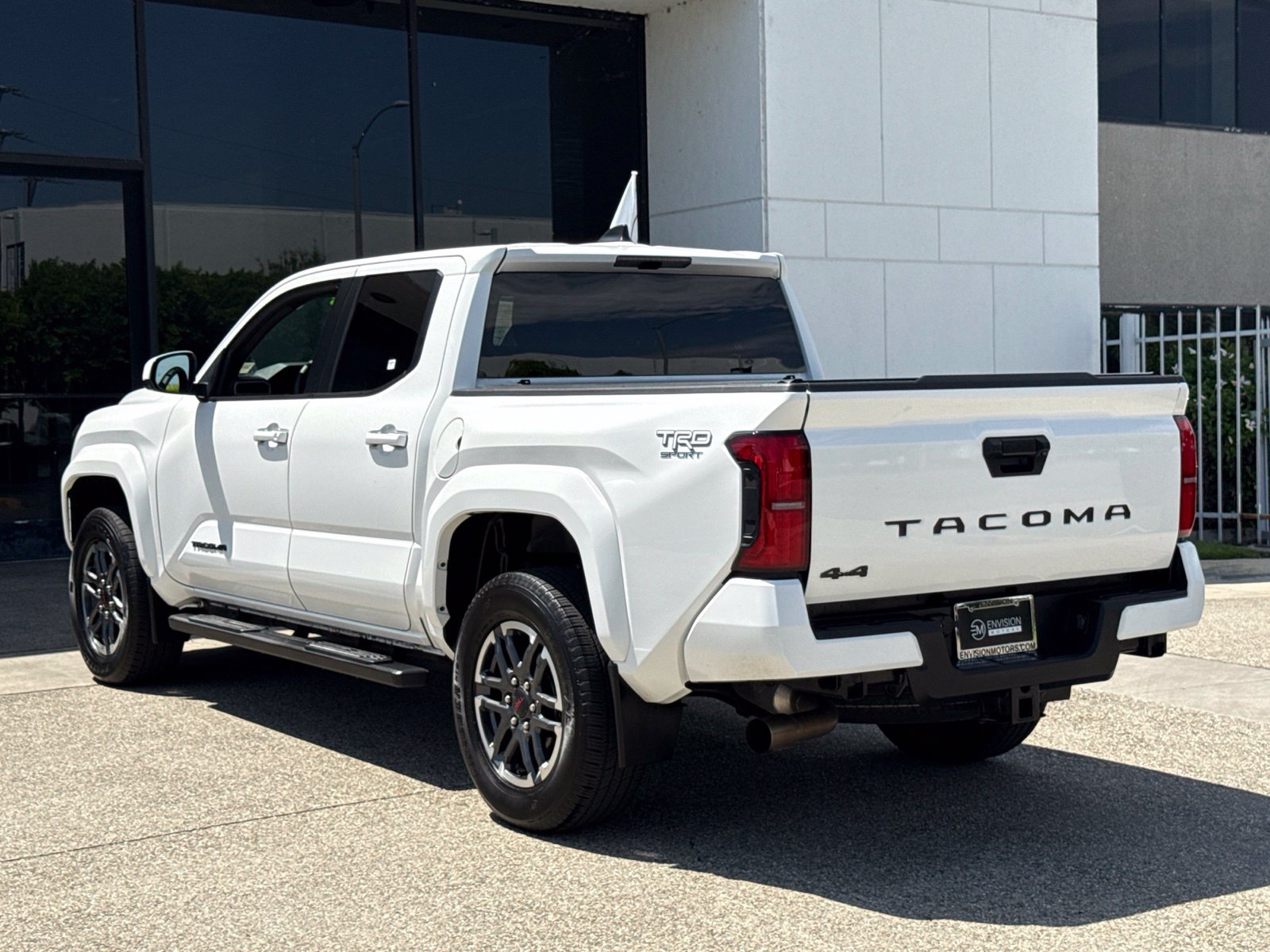 Used 2024 Toyota Tacoma TRD Sport AWD/4WD image 10