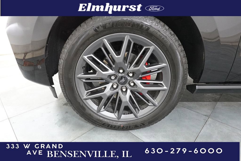 Used 2025 Ford Expedition Max Platinum w/ Stealth Performance Package image 30