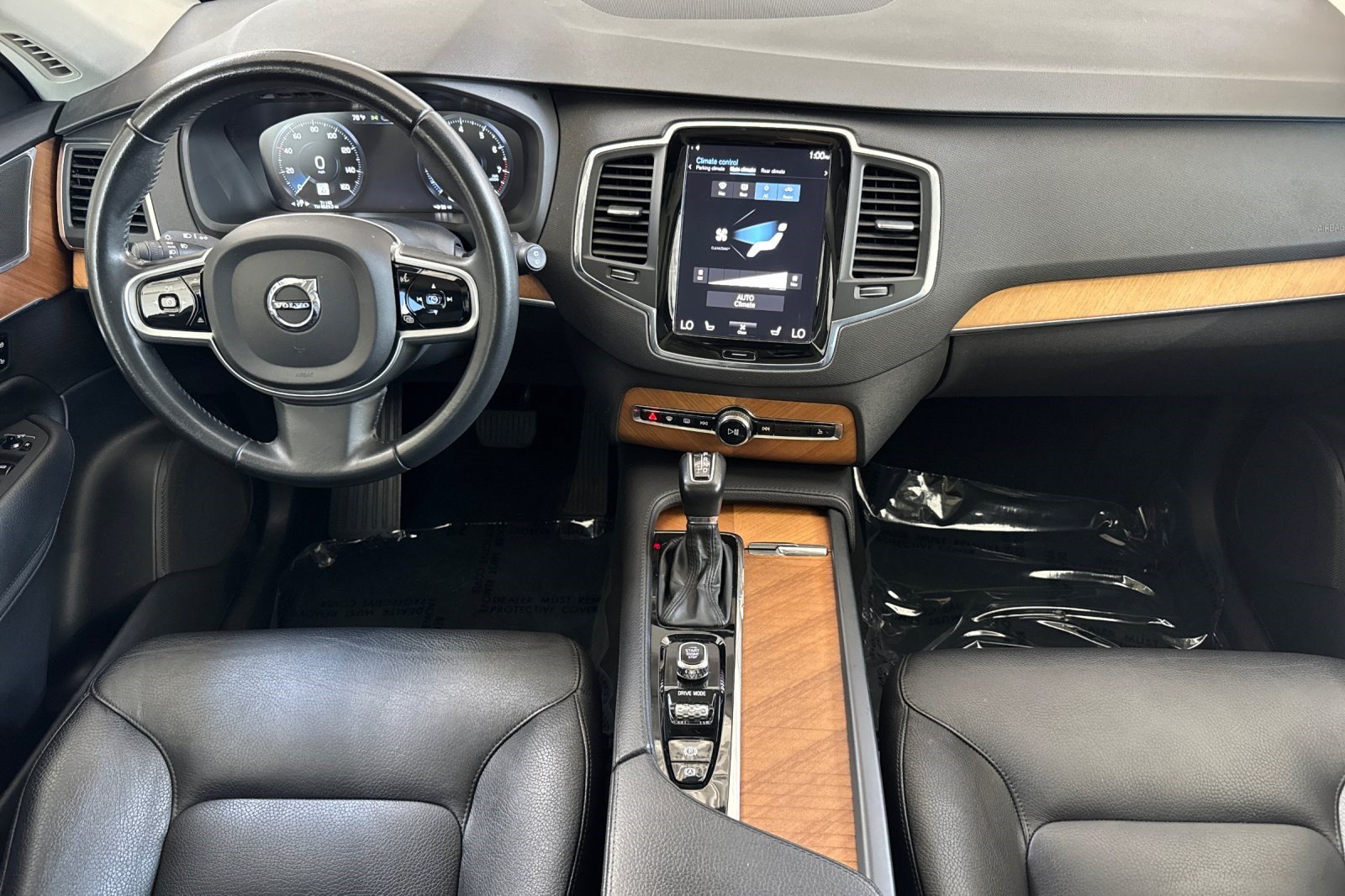 Used 2021 Volvo XC90 T5 Momentum AWD/4WD image 17