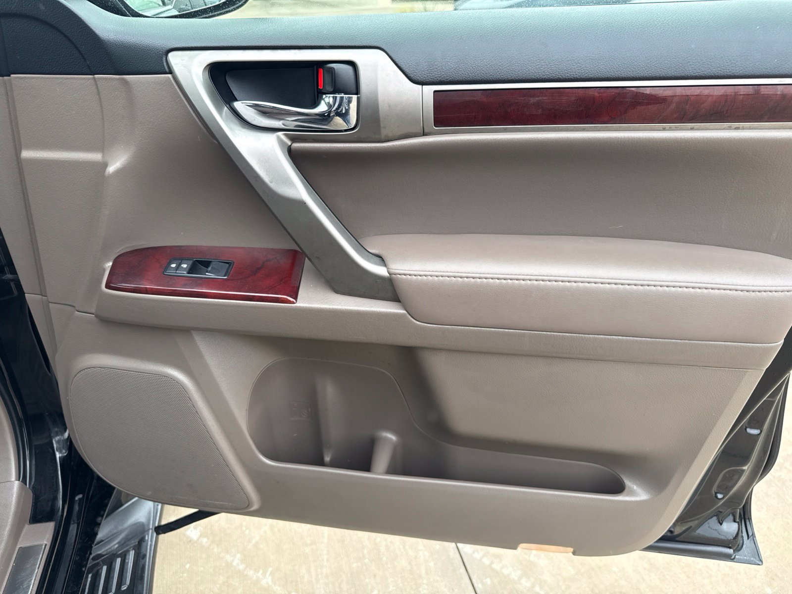 Used 2012 Lexus GX 460 w/ Comfort Plus Pkg AWD/4WD image 25