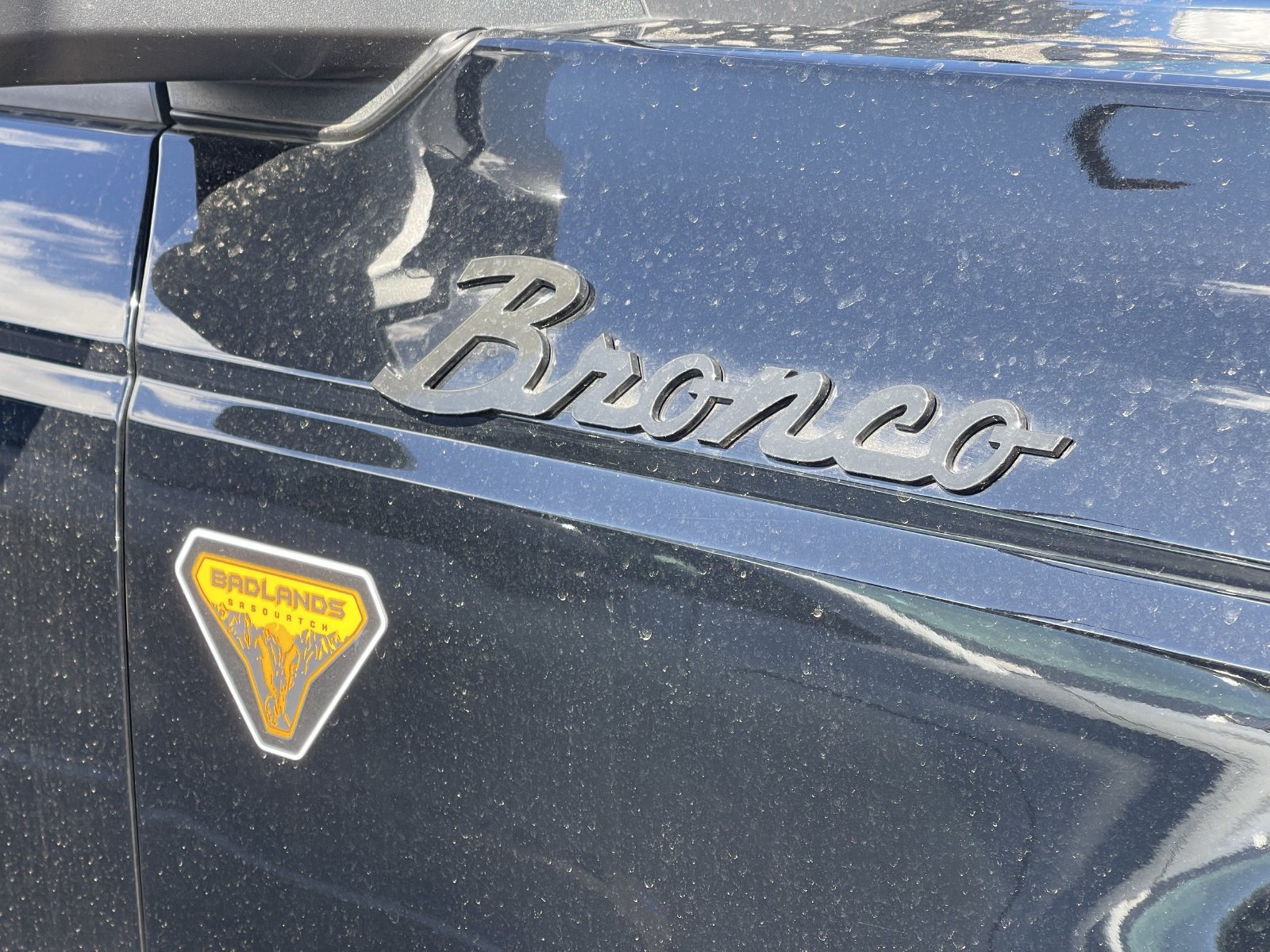 Used 2024 Ford Bronco Badlands AWD/4WD image 4