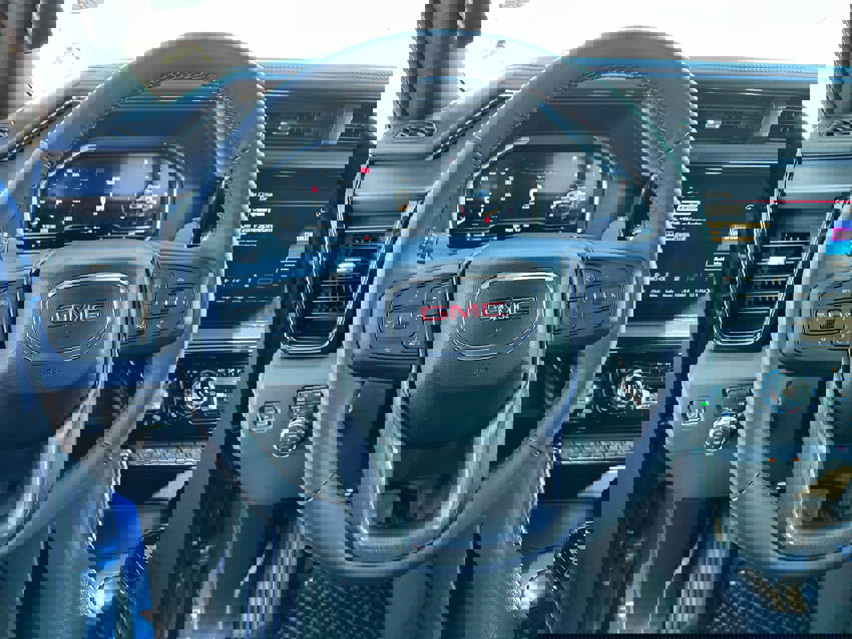 Used 2024 GMC Sierra 1500 AT4 w/ Technology Package image 14