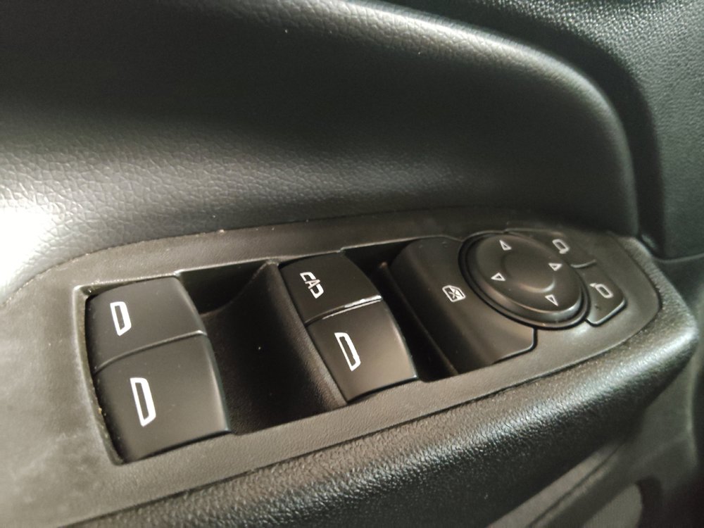 Used 2020 Chevrolet Equinox LT FWD image 27