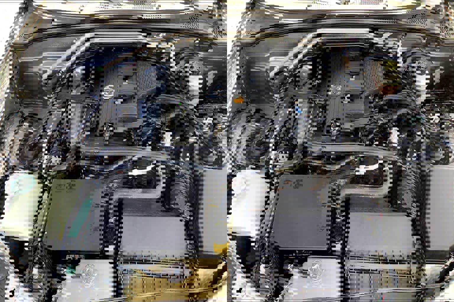 Used 2012 MAZDA MX-5 Miata Touring image 30