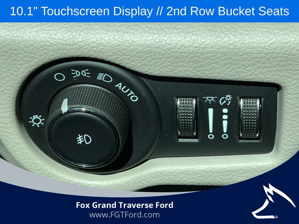 Used 2024 Chrysler Pacifica Touring-L image 17