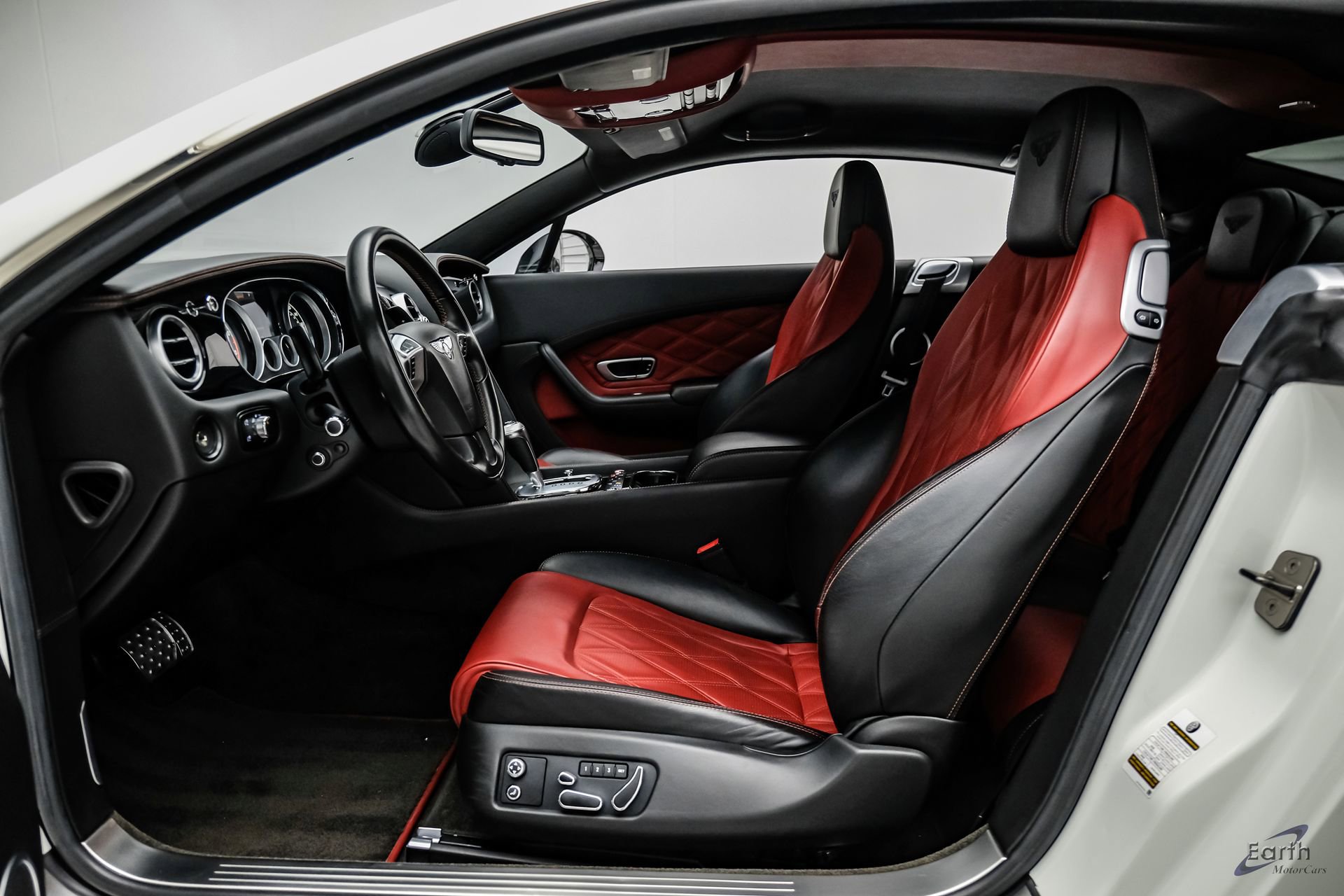 Used 2014 Bentley Continental GT V8 S image 41