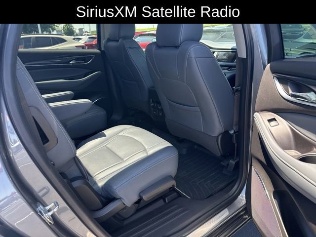 Used 2018 Buick Enclave Premium w/ Experience Buick Package AWD/4WD image 15
