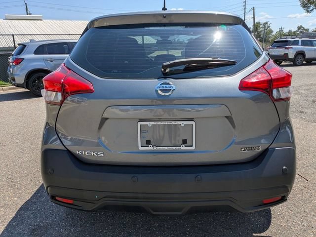 Used 2020 Nissan Kicks S FWD image 9