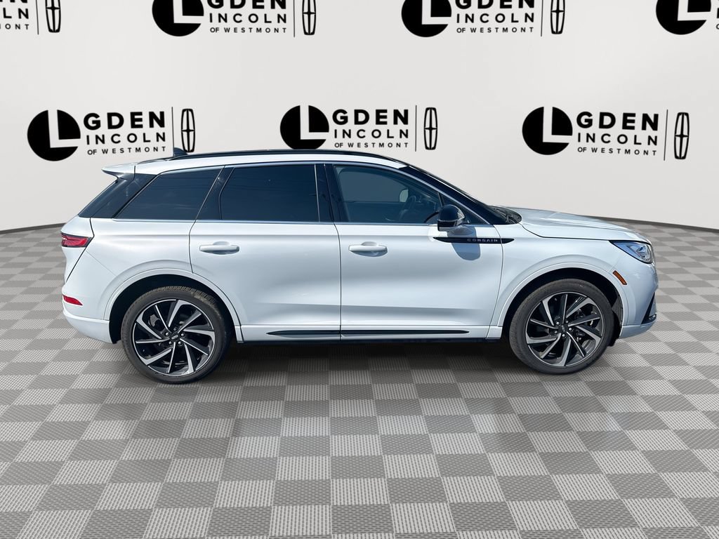 Used 2025 Lincoln Corsair Grand Touring w/ Equipment Group 302A AWD/4WD image 9
