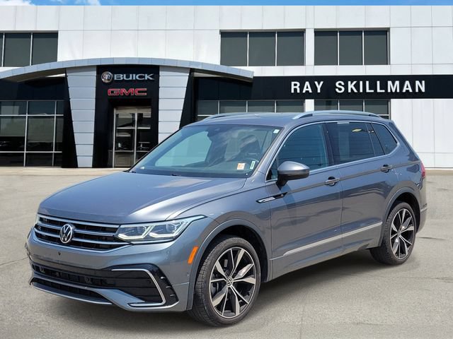 Used 2022 Volkswagen Tiguan SEL R-Line AWD/4WD image 3