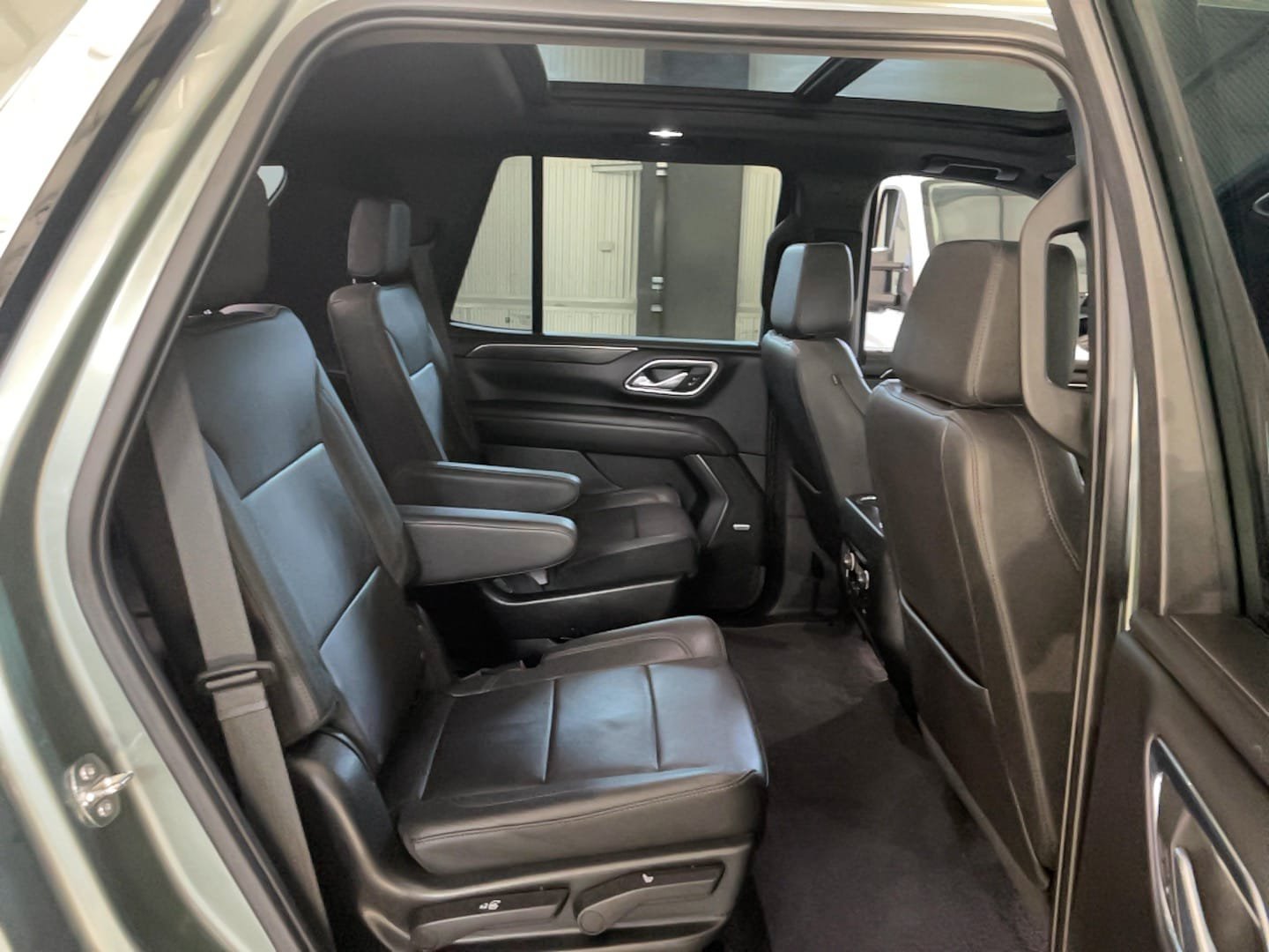 Used 2023 Chevrolet Tahoe LT w/ LT Signature Plus Package AWD/4WD image 20