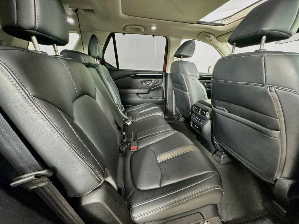 Used 2023 Honda Pilot Touring image 39