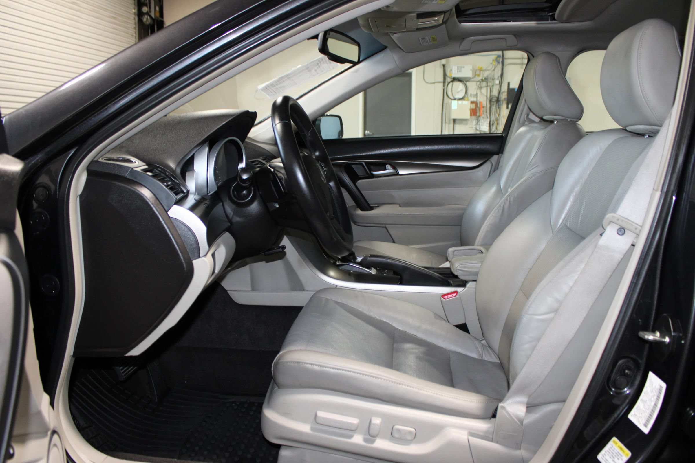 Used 2014 Acura TL w/ Technology Package FWD image 9