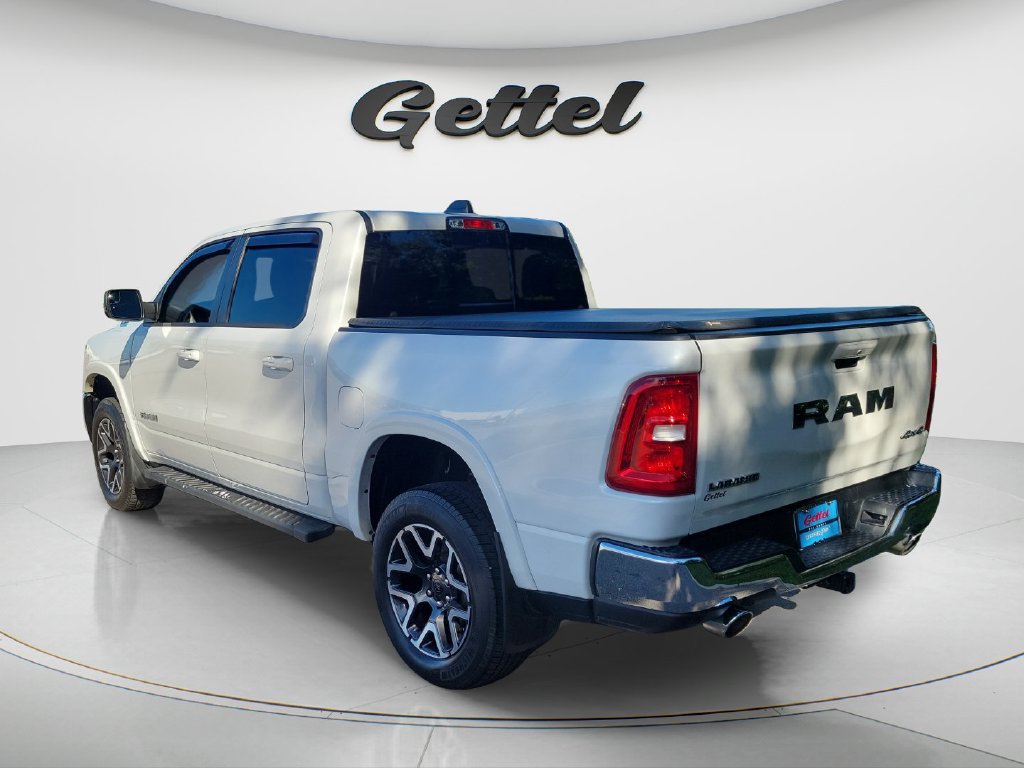Used 2025 RAM 1500 Laramie AWD/4WD image 7