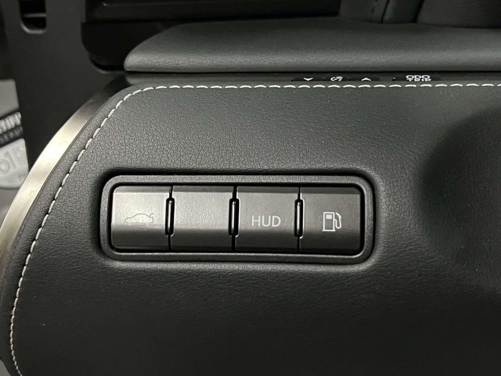 Used 2021 Lexus LC 500 Convertible w/ Touring Package RWD image 18