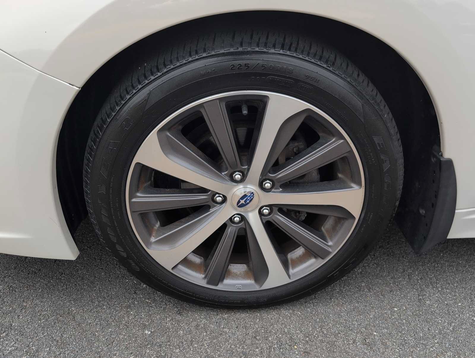 Used 2015 Subaru Legacy 2.5i Limited AWD/4WD image 12