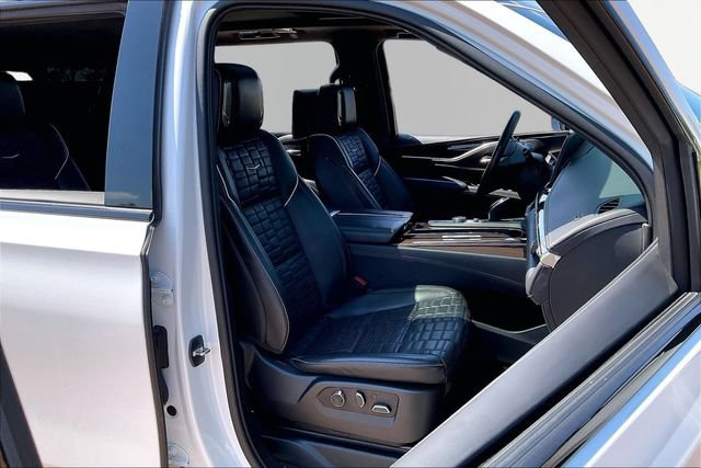 Used 2021 Cadillac Escalade ESV Sport Platinum AWD/4WD image 21