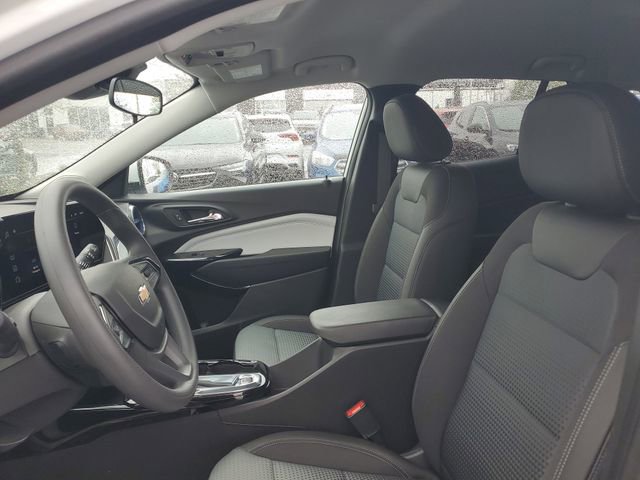Certified 2026 Chevrolet Trax LT FWD image 16