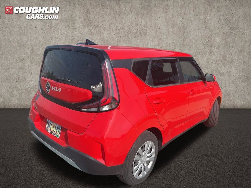 Used 2023 Kia Soul LX image 7