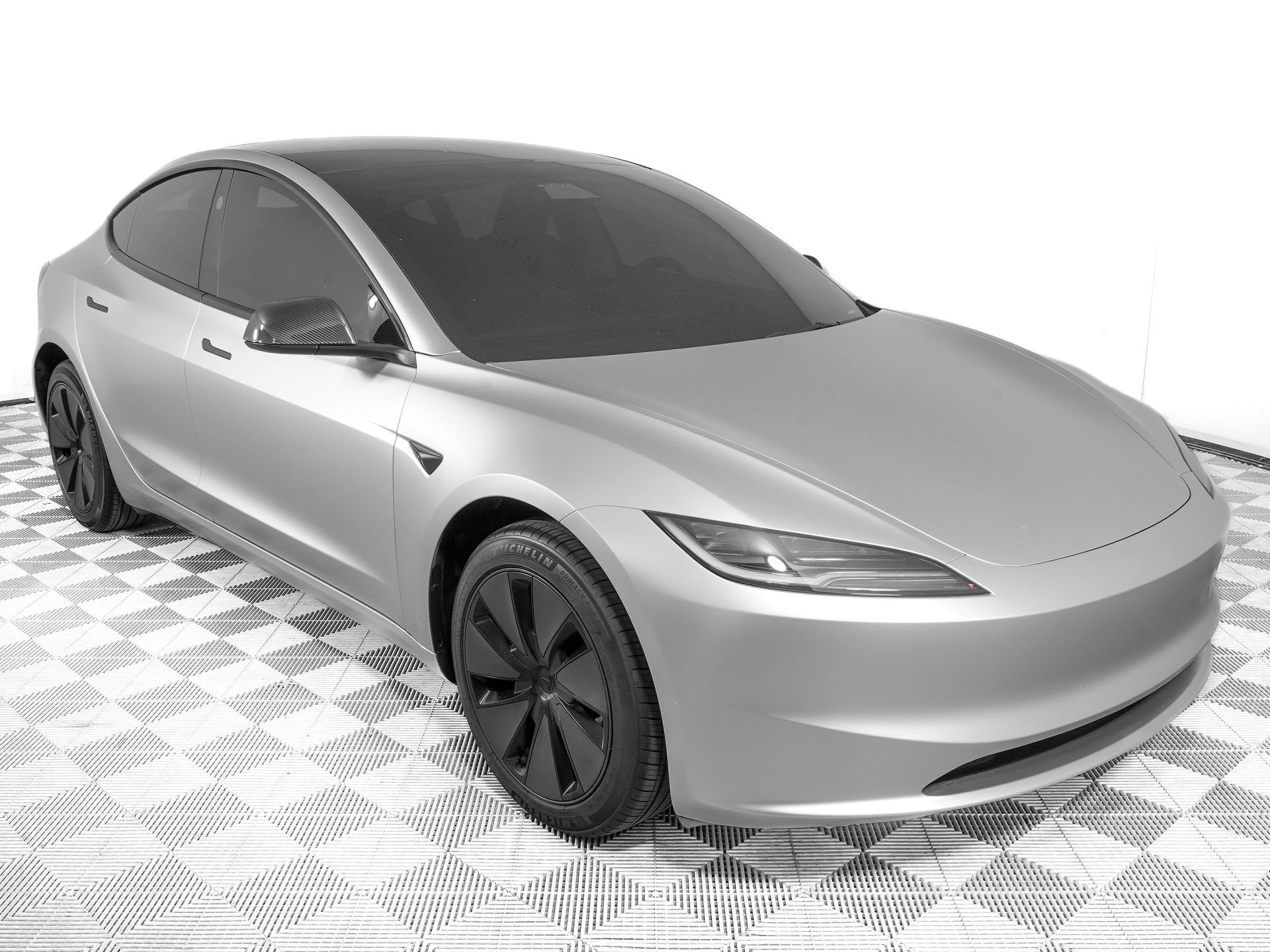 Used 2025 Tesla Model 3 RWD image 2