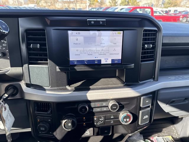 New 2025 Ford F350 XL w/ FX4 Off-Road Package image 9