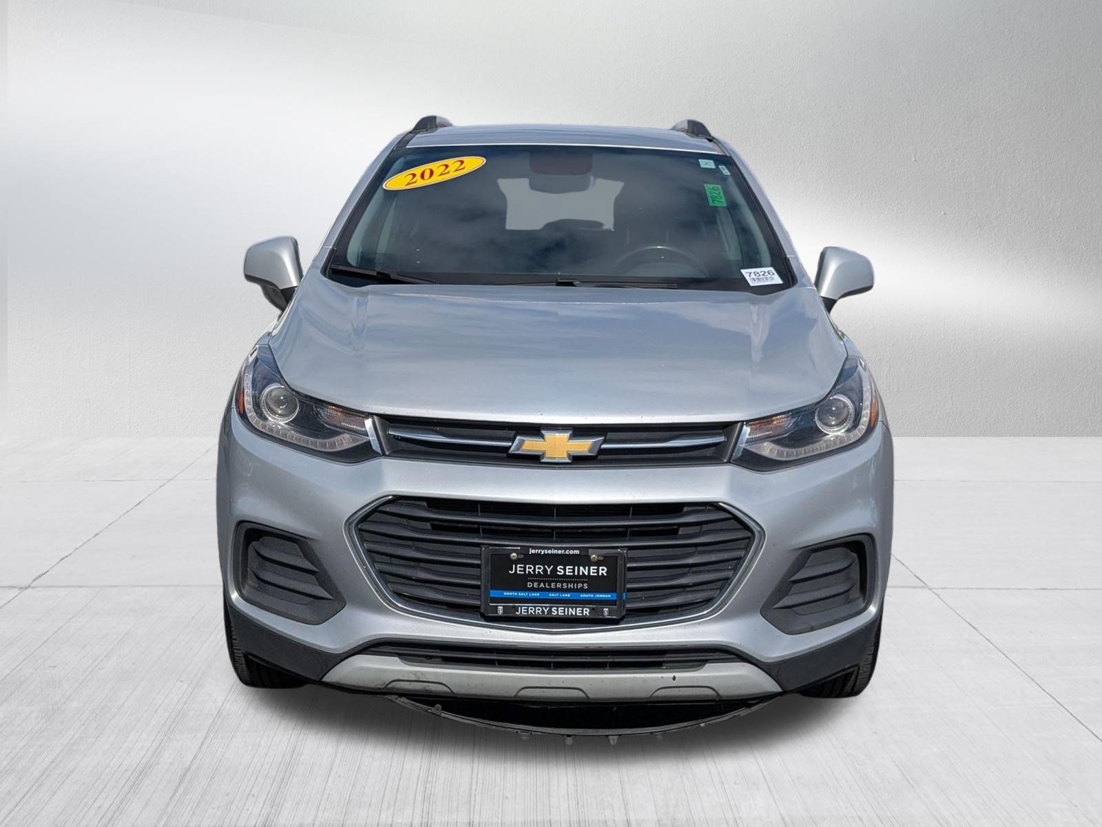 Certified 2022 Chevrolet Trax LT w/ LT Convenience Package AWD/4WD image 9