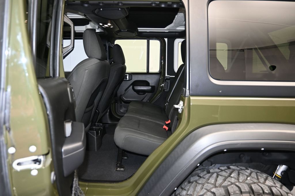 Used 2022 Jeep Wrangler Unlimited Sport AWD/4WD image 22