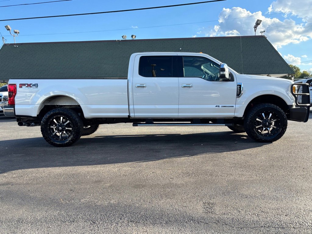 Used 2017 Ford F250 Lariat image 6