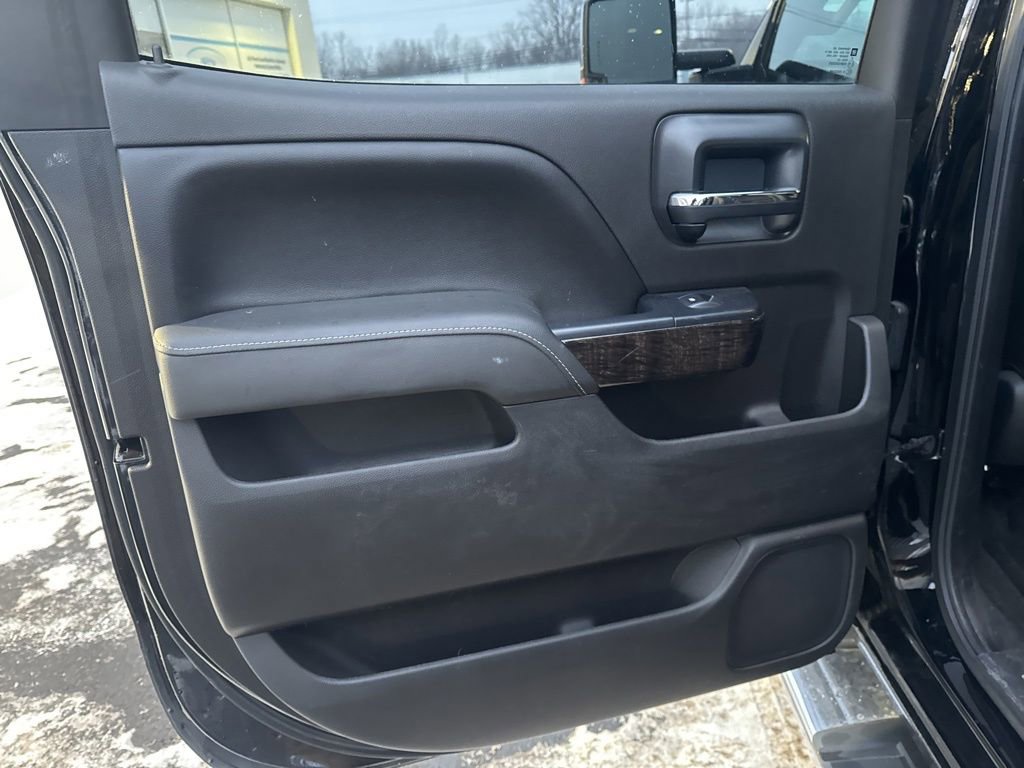 Used 2016 GMC Sierra 2500 Denali w/ Duramax Plus Package image 38