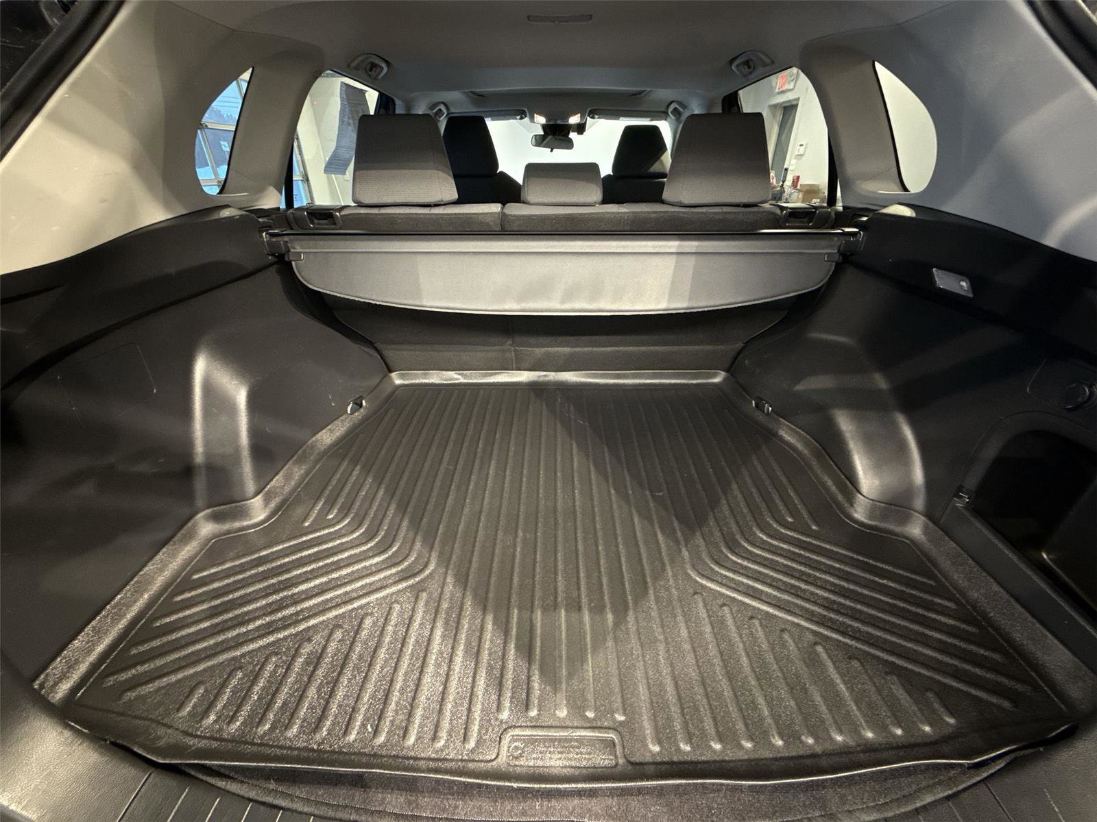 Used 2019 Toyota RAV4 XLE w/ Convenience Package image 20