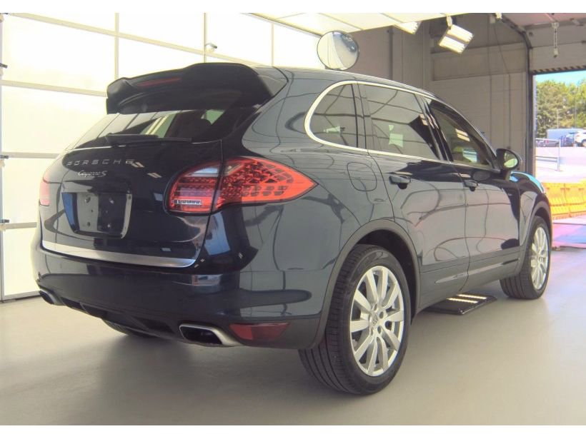 Used 2014 Porsche Cayenne S w/ Comfort Package AWD/4WD image 6