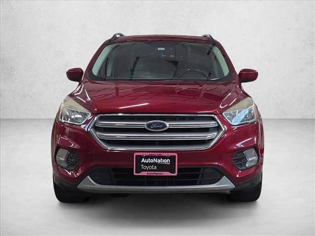 Used 2018 Ford Escape SE FWD image 2