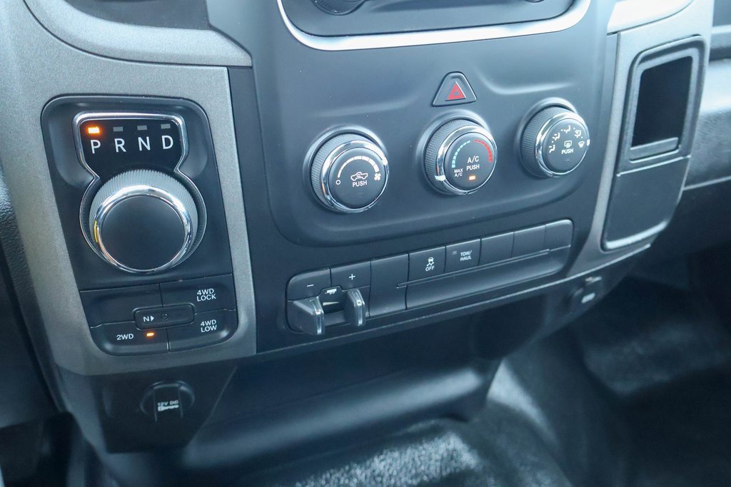 Used 2022 RAM 1500 Tradesman w/ Chrome Appearance Group image 14